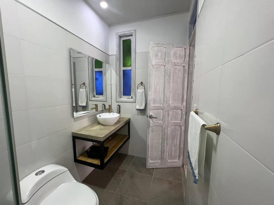 Nueva En San Antonio Cali, La Casa De Tona Villa Eksteriør bilde